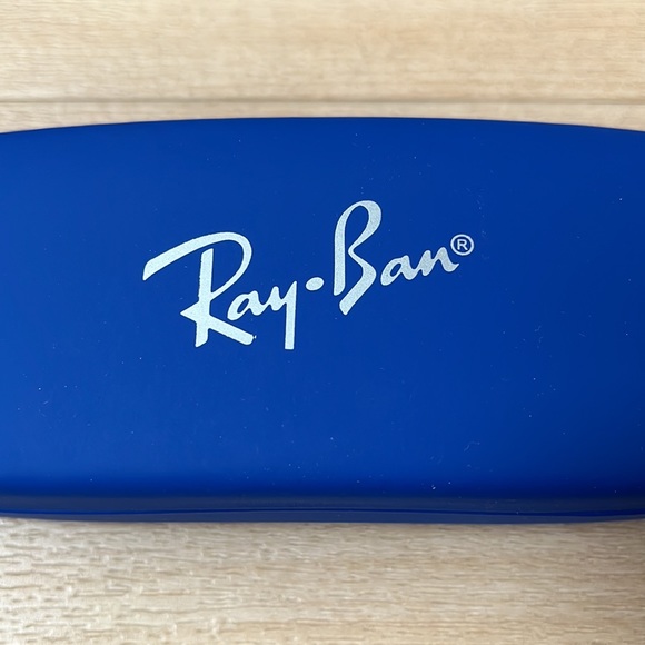 Ray-Ban Case - Picture 2 of 4